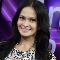 Kenangan Ersa Mayori Bersama Almarhumah Ibunda