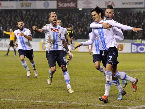 Napoli ke 32 Besar Liga Europa