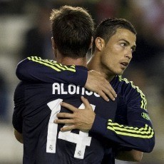 Di Luar Lapangan, Alonso & Ronaldo Tak Berteman