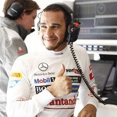  Hamilton Tercepat, Vettel Kedua