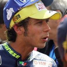Rossi dan Biaggi Duel Lagi untuk Yayasan Simoncelli