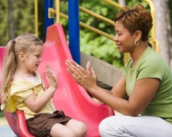 5 Hal yang Wajib Diperhatikan Sebelum Mempekerjakan Babysitter