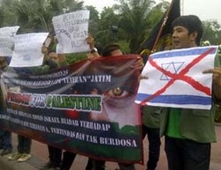 Mahasiswa Denpasar Galang Dana untuk Rakyat Gaza di Palestina