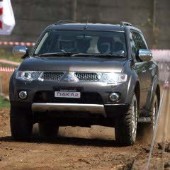 Mitsubishi Ajak Warga Makassar Rasakan Sensasi Offroad