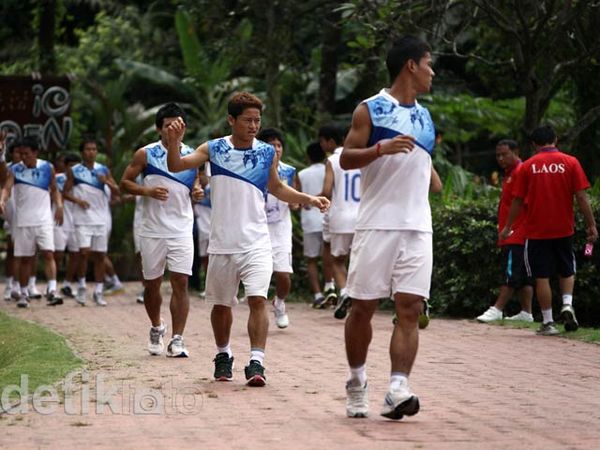 Hadapi Indonesia, Laos Geber Latihan Fisik