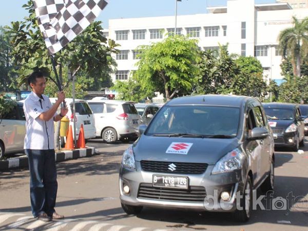  Suzuki Gelar Konvoi 2.917 Mobil