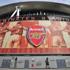 Arsenal Perpanjang Kerja Sama dengan Emirates