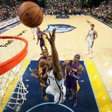 Grizzlies Tundukkan Lakers