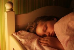 Ingin Anak Pintar Mengingat Kata-kata? Beri Tidur Malam yang Cukup 