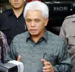 Hatta: UKM Boleh Ajukan Keberatan Bayar UMP