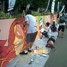 Wah, Warga Ikut Bikin Mural Sepanjang 150 Meter di CFD Dago