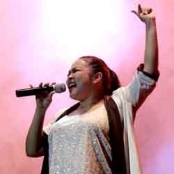 Tampil Atraktif, The Groove Goyang JGTC 2012