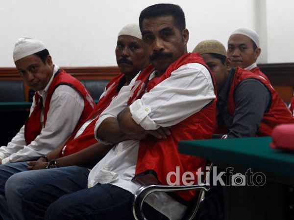 99 Terdakwa Bentrok Cengkareng Terancam 7 Tahun Penjara