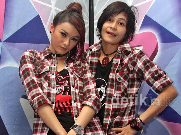 Kekompakan Dara & Mitha The Virgin