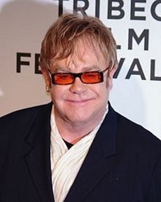 Pemerintah Malaysia Didesak Batalkan Konser Elton John
