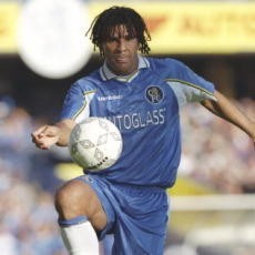 Gullit: Chelsea Milik Abramovich, tapi ...