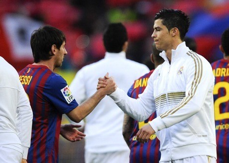 Ronaldo soal Rivalitasnya dengan Messi & Kans Main Bareng