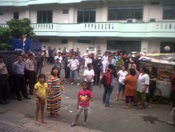  Petugas Kebersihan RS Hermina Jatinegara Demo