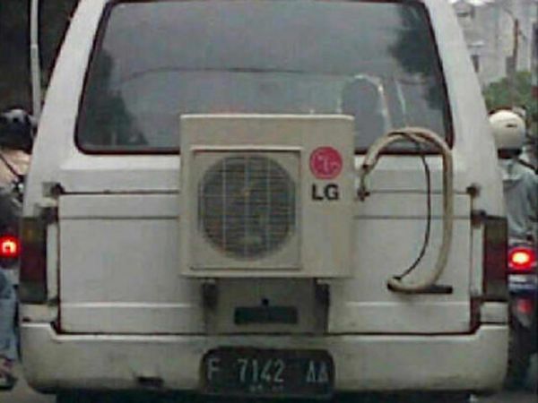 Mobil dengan AC Rumahan
