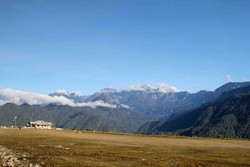 Mulu, Si Mungil Cantik di Tengah Pegunungan Salju Papua