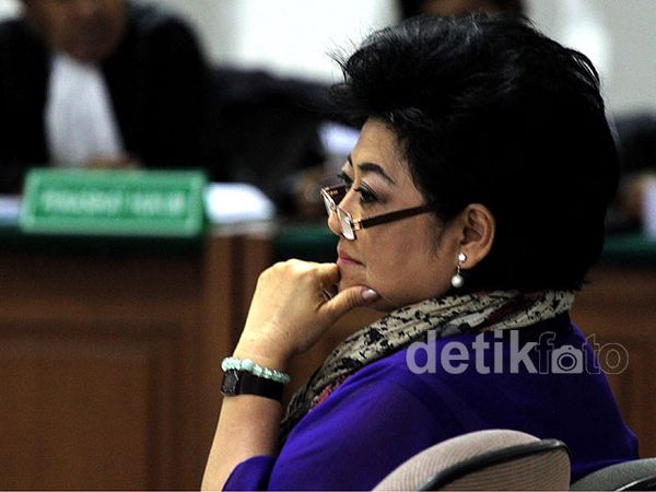 Terjerat Korupsi, Hartati Mulai Diadili