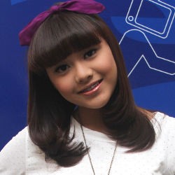 Aurel Lebih Suka Berlian Ketimbang Emas