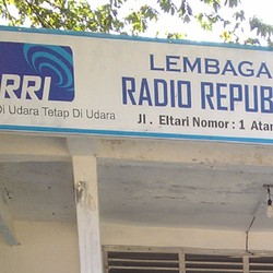 Tak Cuma Sinyal, Radio Timor Leste pun Kuasai Perbatasan 