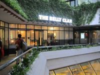 Sedapnya Aneka Menu Asian Fusion di The Belly Clan