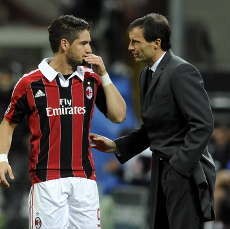 Galliani: Tinggalkan Milan? Pato Cuma Minta Dimainkan