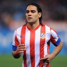 Atletico Ingin Kalahkan Madrid di Santiago Bernabeu