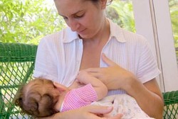 Seberapa Pentingkah Pojok ASI di Tempat Umum & Kantor?