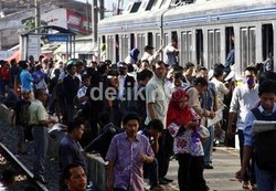 Kereta Jakarta-Bogor Mulai Beroperasi, Penumpang di Bogor Dibatasi