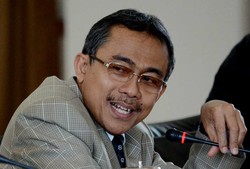 KY Serahkan Nama Calon Hakim Agung ke DPR Awal Desember 2012