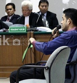 Angie ke Nazar: Anda Orang Terjahat di Atas Bumi!