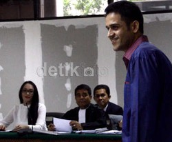 Nazar Laporkan Uang dari Proyek Universitas ke Ibas