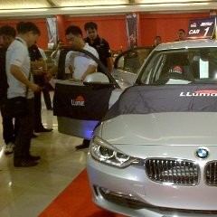Adu Cepat Pasang Kaca Film BMW