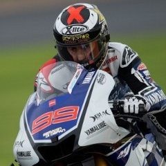 Lorenzo Tidak Pakai Nomor 1 Lagi