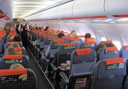 Akhirnya! Naik easyJet Tidak Rebutan Bangku Lagi