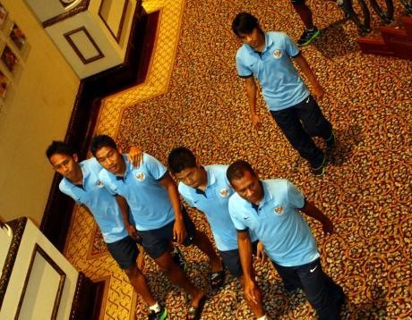 Timnas Refreshing Sejenak: Jalan-jalan, Cari Makan, Sampai Main Internet