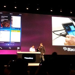 RIM: Aplikasi BlackBerry Bisa Jadi Tambang Uang