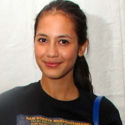 Syuting di Atas Gunung, Pevita Pearce Nangis