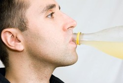 Kurangilah Kebiasaan Minum Soda untuk Cegah Kanker Prostat