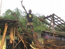 Angin Kencang Terjang Purbalingga, Ratusan Atap Rumah Beterbangan
