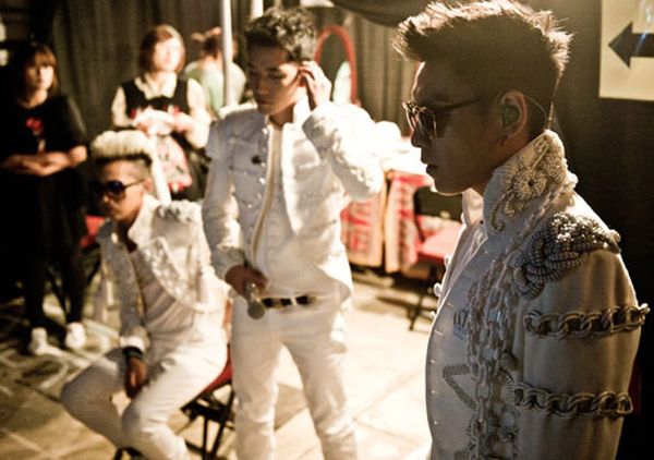 Yuk, Intip Backstage Konser Bigbang di Amerika!