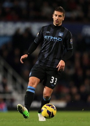 Nastasic Banyak Belajar dari Kompany
