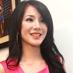 Jill Gladys: Undangan Nikah Sudah Jadi, Nama Cowoknya Belum