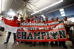 Dengan memakai atribut merah putih, para suporter Indonesia siap memberikan dukungan untuk tim kesayangannya.