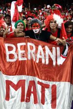 Suporter Timnas Merahkan Bukit Jalil
