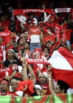 Suporter Timnas Merahkan Bukit Jalil