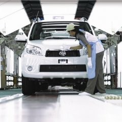 Banyak Hambatan, Astra Hindari PHK Karyawan